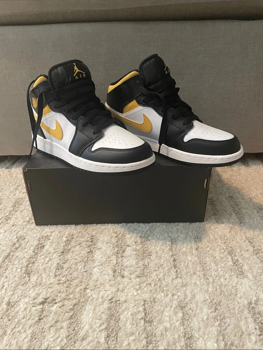 Nike Kids Jordan 1 Mid-Top Sneakers